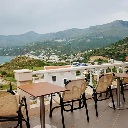 Apart Otel Finikas *