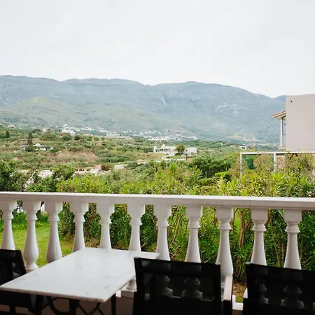 Finikas Apart Otel *