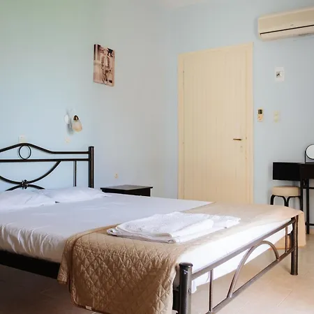 Finikas Apart Otel *